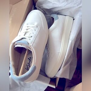 LIFESTRIDE SNEAKERS NIB